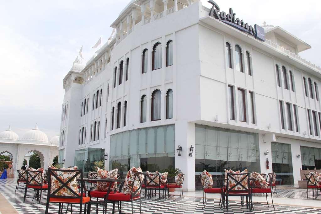 Radisson Blu Udaipur Palace Resort & Spa מראה חיצוני תמונה
