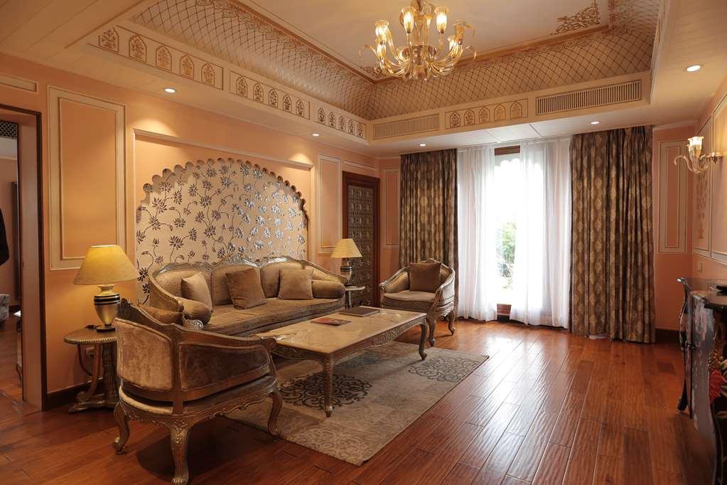 Radisson Blu Udaipur Palace Resort & Spa חדר תמונה